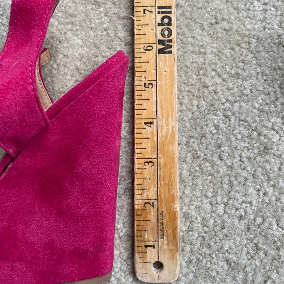 NWT Suzy Shier Platform Heels in Hot Pink, Size 8 - Picture 5 of 8